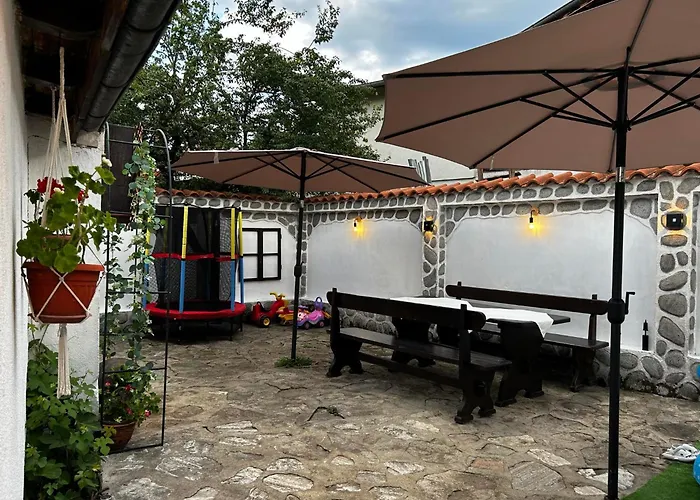 Гостевой дом Family House Oreha