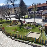 Гостьовий будинок Family House Oreha