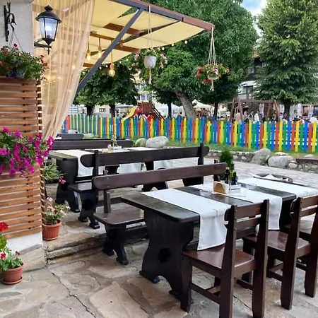Guest house Family House Oreha 3*